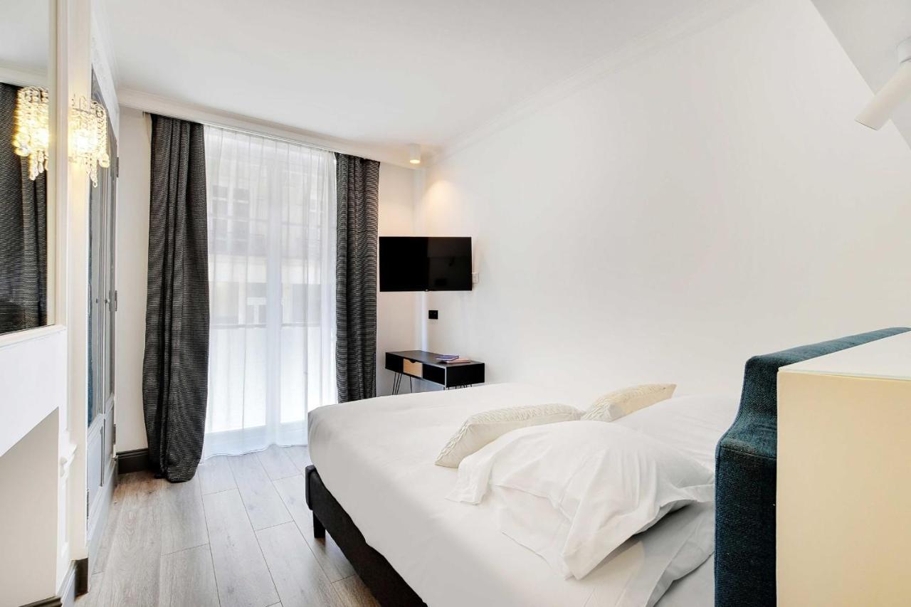 Magnifique Appartement - 2Br - 6P - Place De L'Etoile Paris Eksteriør billede